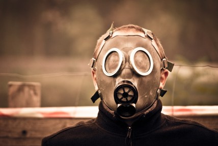 gas-mask-g3aacf51e0_1280